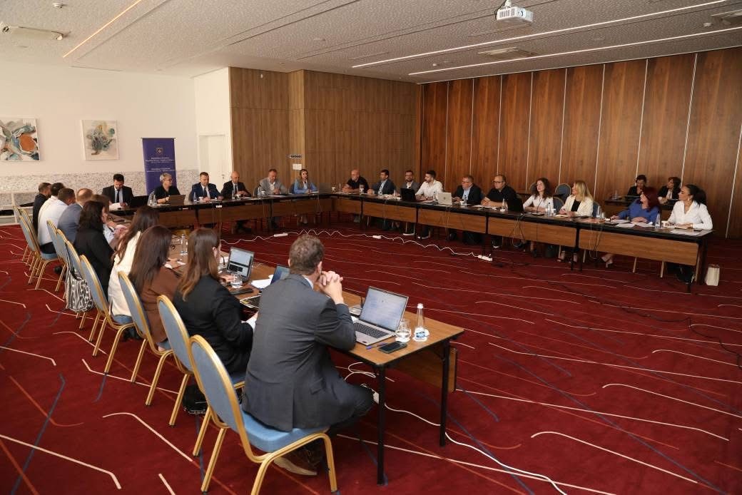 Agjencia merr pjesë në punëtorinë për hartimin e Koncept Dokumentit për rikthimin e pasurisë